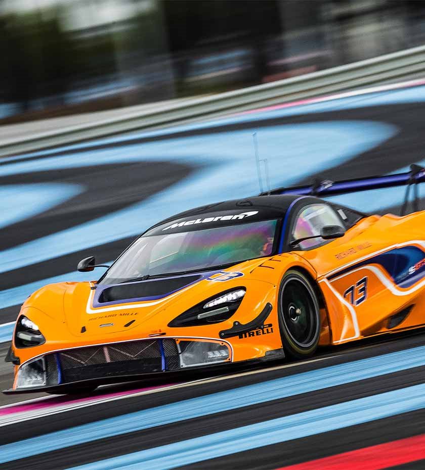 BRUCE MCLAREN – BORN TO RACE